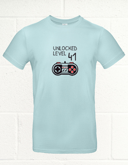 Geborduurde T-shirt "Unlocked level"