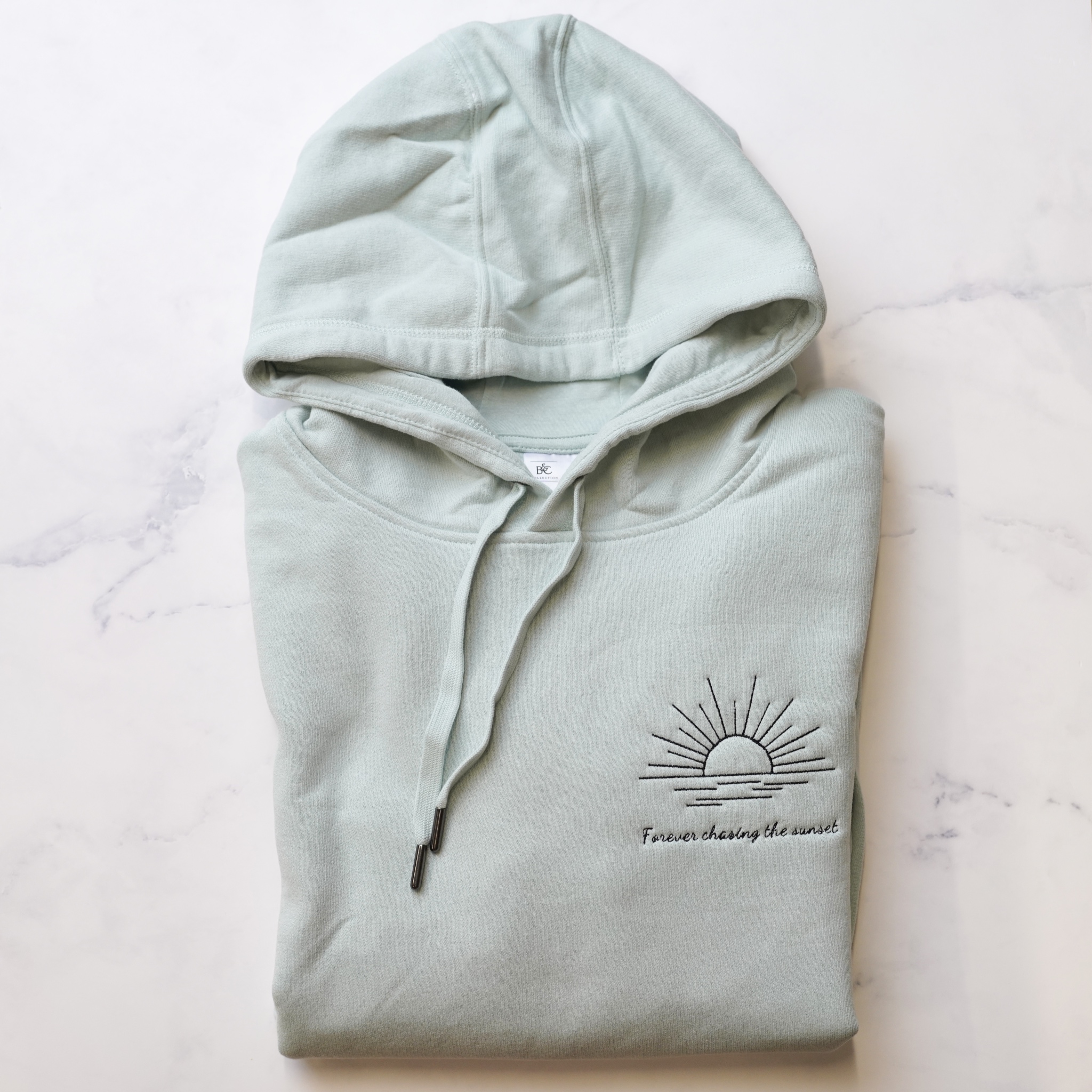 Voorbeeld van geborduurde Hoodie